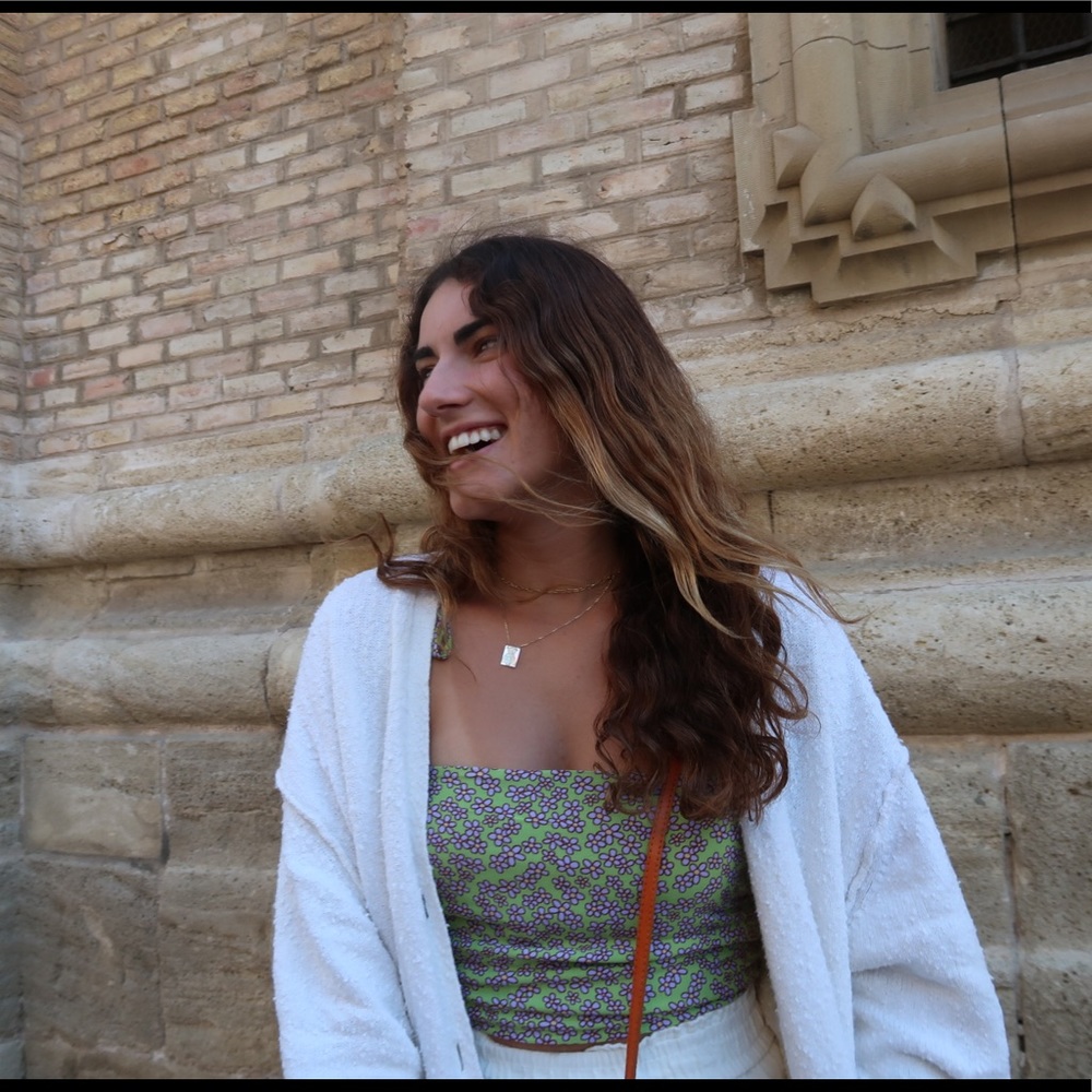 Meet your Posher, Victoria